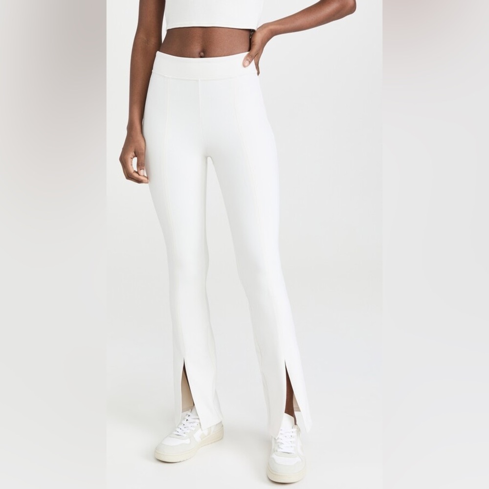 NWT Alo Yoga White Airbrush Flutter Leggings XS 🤍 - Picture 6 of 11